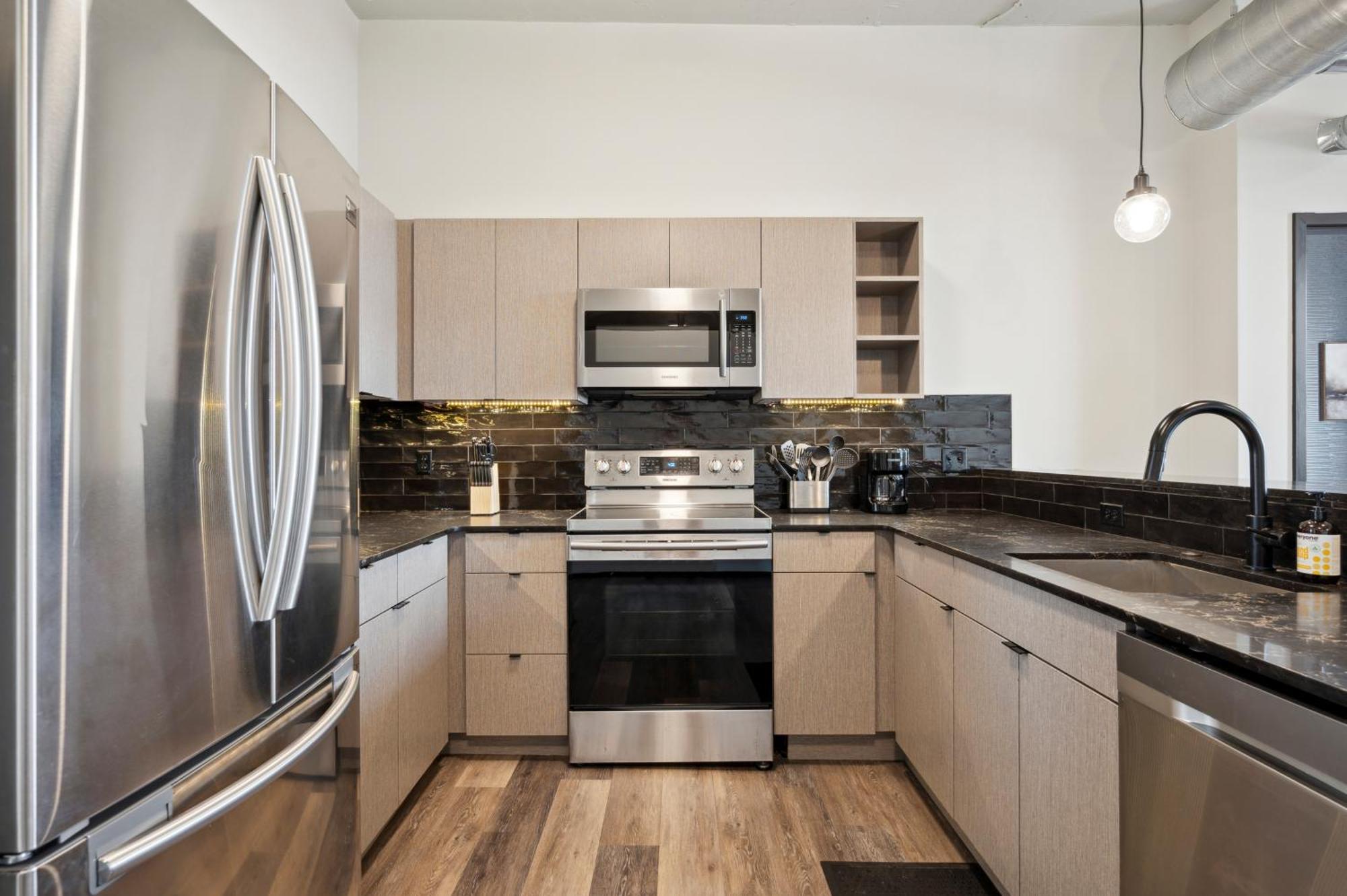 Large 3Br Apts & Studios, Free Parking, Gym, Game Room Philadelphia Eksteriør billede
